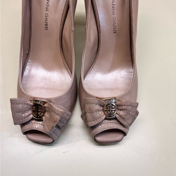 GIOVANNI GIUSTI MADE IN ITAKY Vero Cuoio Tan Peep Toe Heels with Bow Detail - Picture 8 of 11